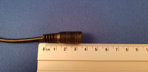 female 5.5 mm stekker